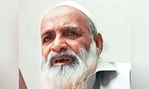 பரோலில் வந்தார் 