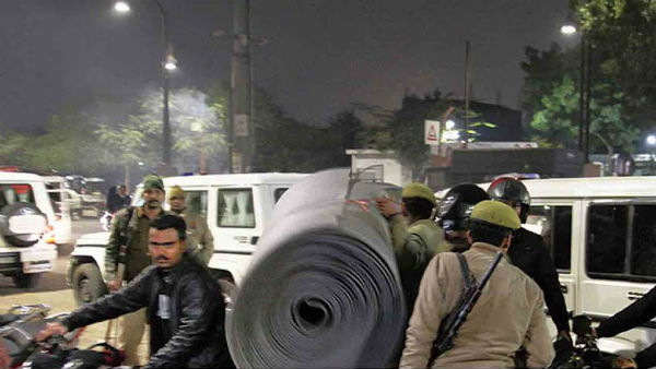 லக்னோ போராட்டம் லக்னோ போராட்டம்