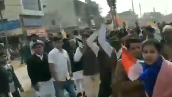 போலீஸ் பாதுகாப்பு 