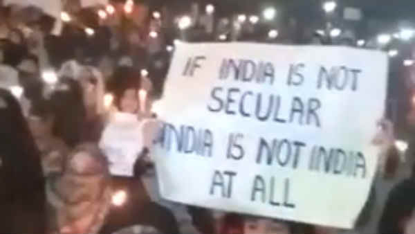 மக்கள் போராட்டம் 