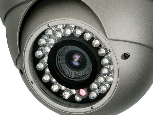 எங்கே இருக்கிறார்? 