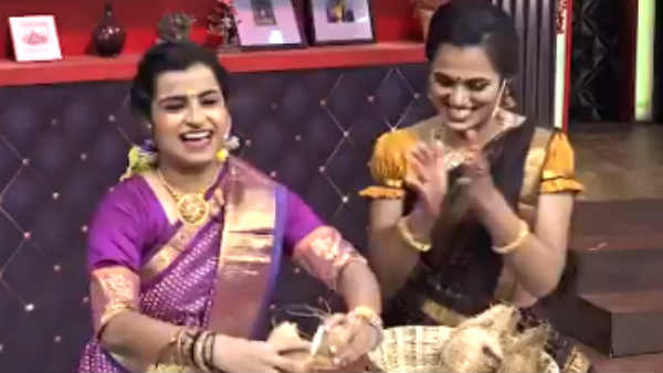 ஷிவாங்கி ரம்யா பாண்டியன் 