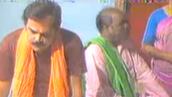 இடுப்பு.. முத்தம் 