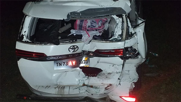 Four people death in road accident near Ulundurpet 