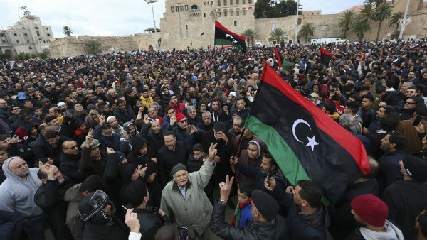 லட்சம் பேர் லட்சம் பேர்