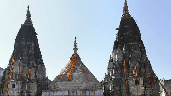 கோவிலில் வேத மையம் 