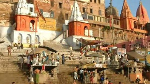  அர்ச்சகர்களுக்கும் உடை 