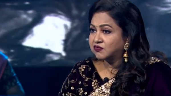  அடிமைப் பெண் 