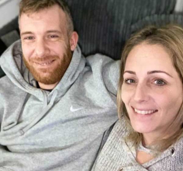 ஹனிமூனுக்கு துணை 