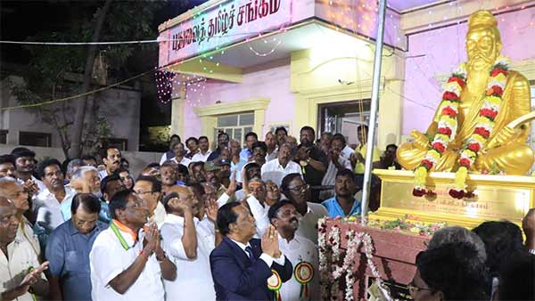 Puducherry CM Narayanasamy opposes hydrocarbon Projects 