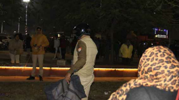 கூடாரங்கள் அமைக்க முயற்சி கூடாரங்கள் அமைக்க முயற்சி