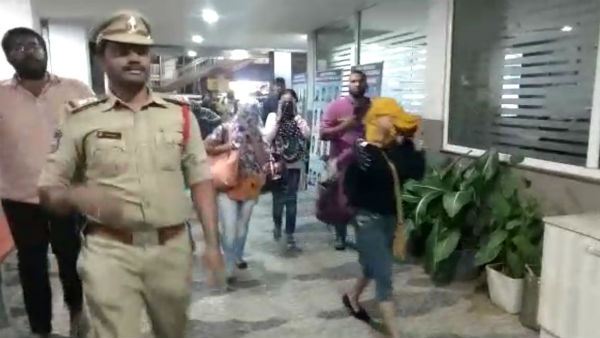Pub Girls arrested by Hyderabad Police 