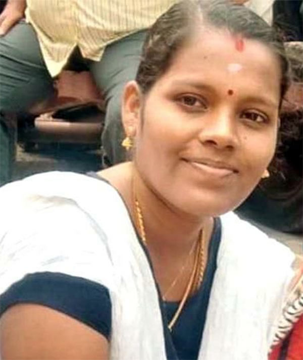 https://tamil.oneindia.com/news/ramanathapuram/2-women-arrested-in-theft-case-near-ramnad-372954.html https://tamil.oneindia.com/news/ramanathapuram/2-women-arrested-in-theft-case-near-ramnad-372954.html