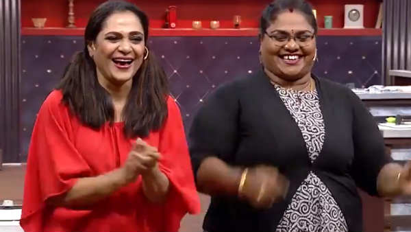  காமெடி இருக்கு 