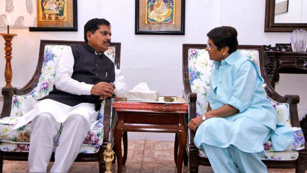 Union Minister of State Railways, Suresh Angadi campaign Union Minister of State Railways, Suresh Angadi campaign