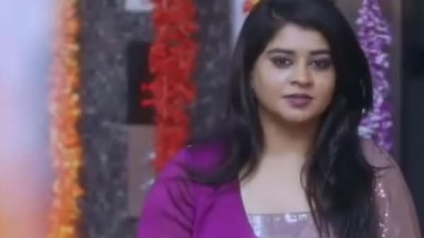 தமிழ்ச்செல்வி சரவணன் 