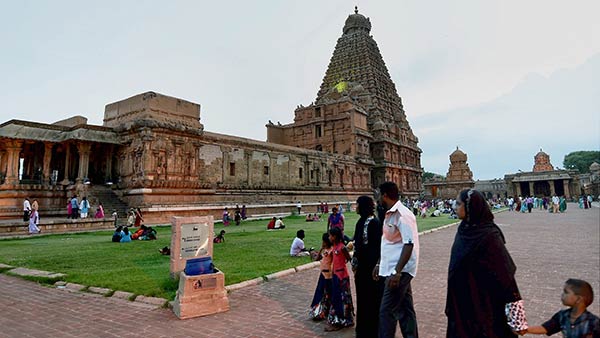 Thanjavur Big Temple Kumbabishekam Yagasalai Pooja begins on February 1 Thanjavur Big Temple Kumbabishekam Yagasalai Pooja begins on February 1