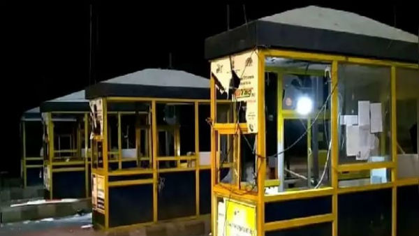 paranur toll gate issue: rs 18 lakhs missing complaint 