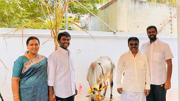 சுத்தமாக குளிக்க வைத்து 