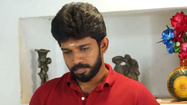 கண்ணாடியில் முல்லை 