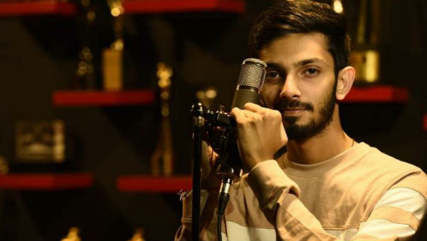 இளம் ரசிகர்களை கவரும் லிரிக்ஸ்