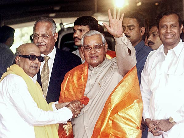 பார்ப்பனர் வாஜ்பாய் அரசில் 