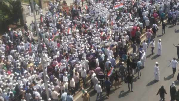 Muslims rally towards Assembly raises Anti CAA resolution 