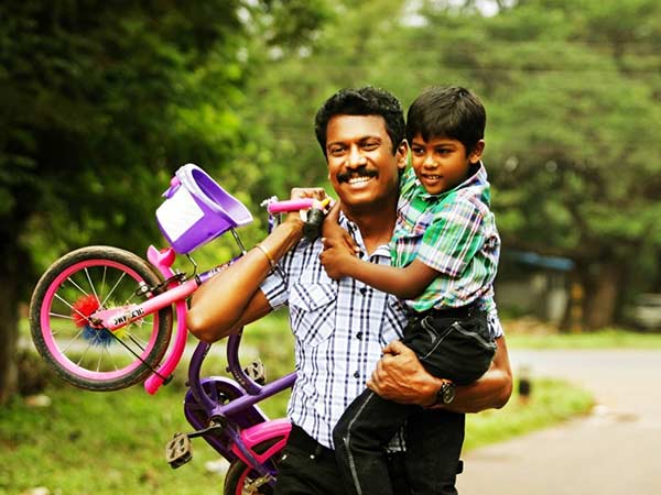 இரவில் அணைப்பு அவசியம்