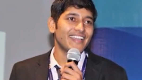 10 ஆம் வகுப்பில் விருது 