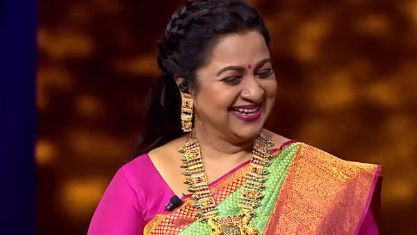  பாடல் பாடினார் 