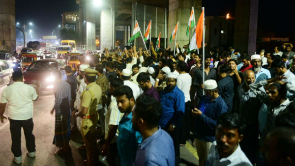 தாக்குதல் 