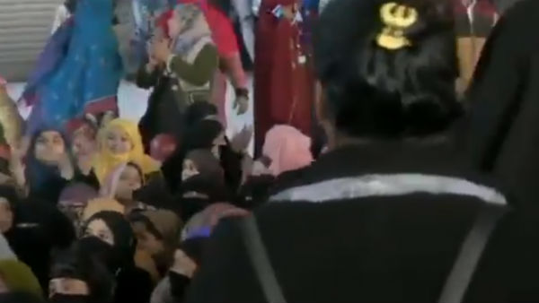 போராட்டம் போராட்டம்