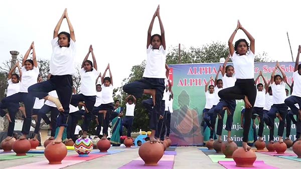 7-வது யோகா தினம் 7-வது யோகா தினம்