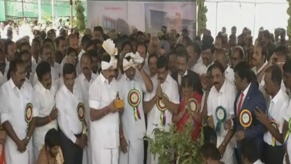 ஜெ. வழியில் எடப்பாடி பழனிச்சாமி 