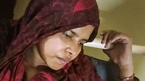 வயிற்றில் விழுந்த மிதி வயிற்றில் விழுந்த மிதி