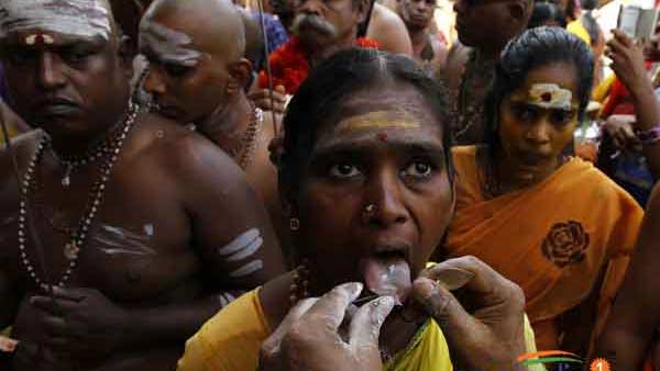 இடும்பனை கிண்டலடித்த சிறுவன்