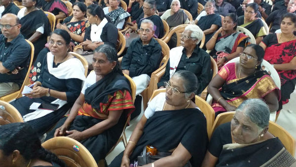  11 நாட்கள்