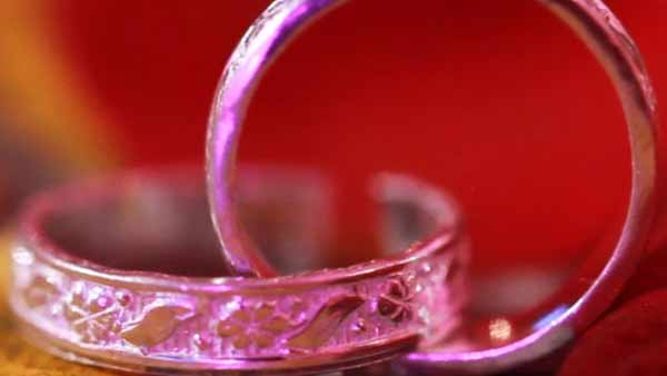  சந்தோஷமான மாதம்