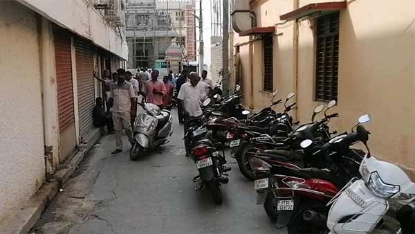 Actor Anandrajs brother commits suicide 