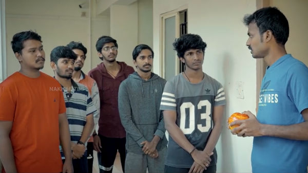 4 டீ வருது 