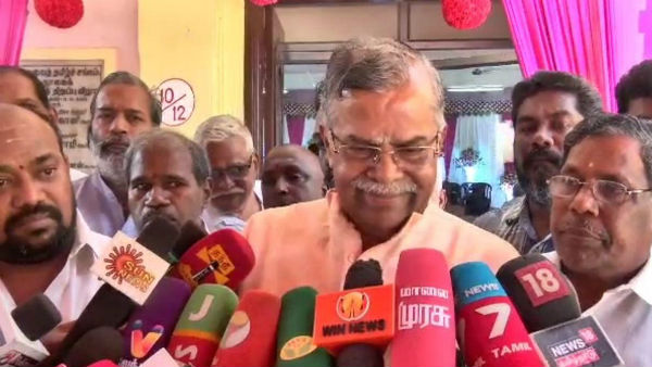 மாற்றிப் பேசுவாரா 