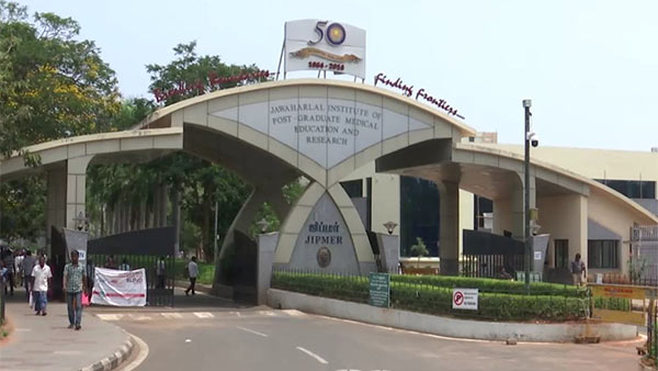 Cellphone theft accused arrest in puducherry Jipmer hospital 