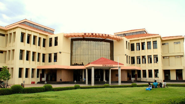 சுகாதாரத் துறை அதிகாரிகள் 