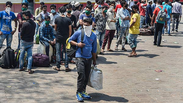 அவசியம் சமூக இடைவெளிகள் 