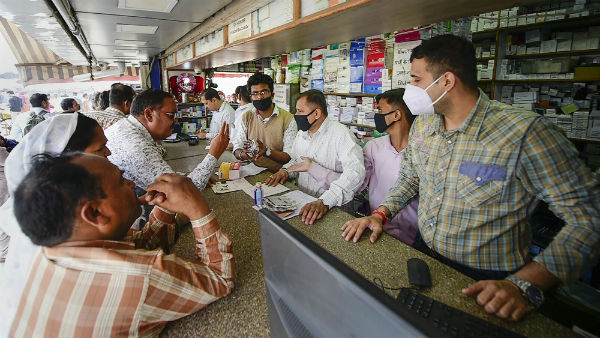 காசுகளை அதிகம் காசுகளை அதிகம்