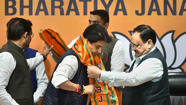 பாஜகவில் சிந்தியா பாஜகவில் சிந்தியா