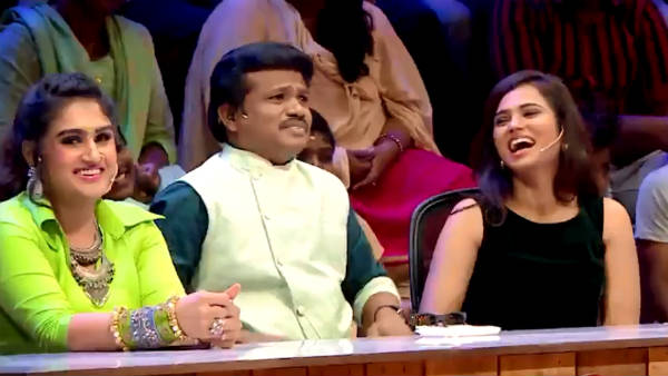 பேசணும்னா ரேட் கார்டு 