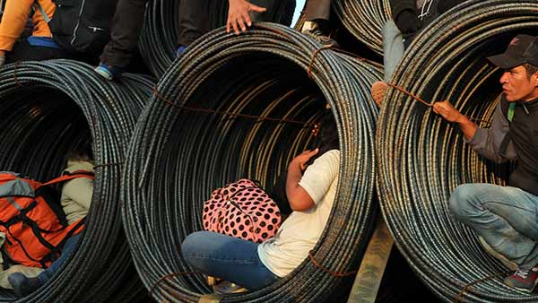 ஆபத்து அதிகம் 