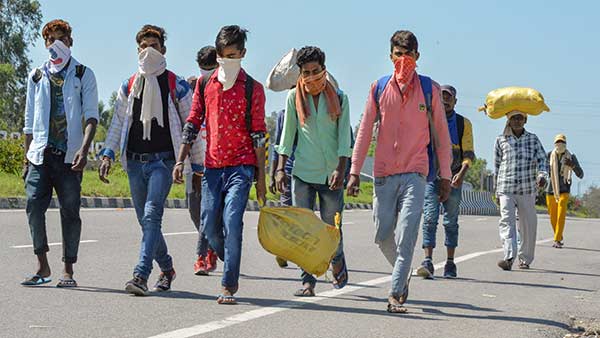 தொழிலாளர்கள் நடைபயணம் தொழிலாளர்கள் நடைபயணம்