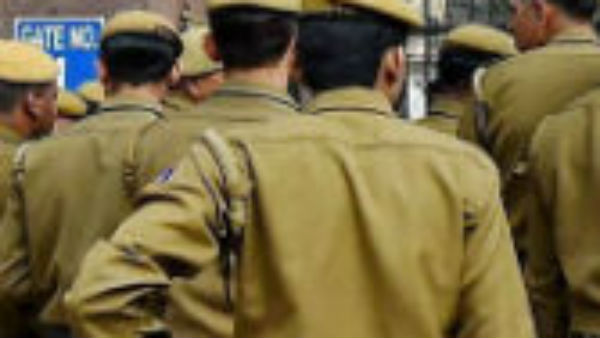 தவித்த போலீசார் 